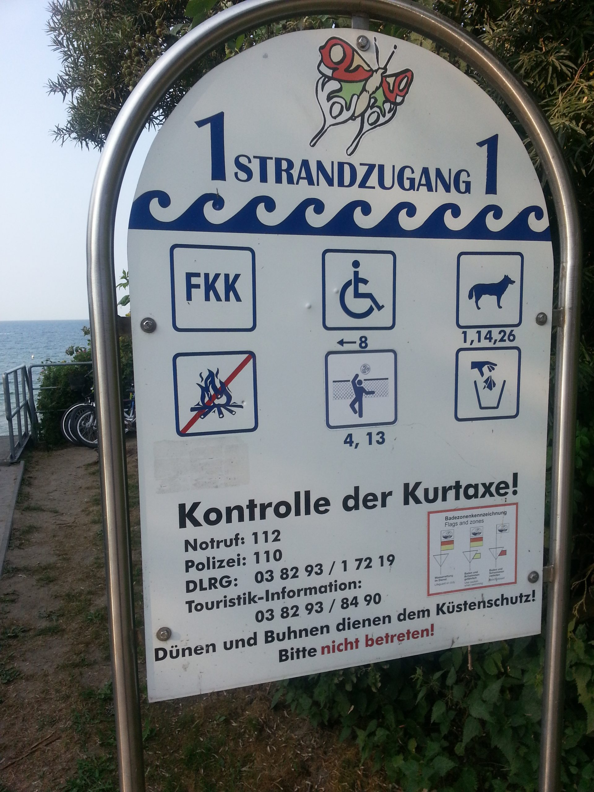 Schild Strandzugang Hundestrand Kühlungsborn 